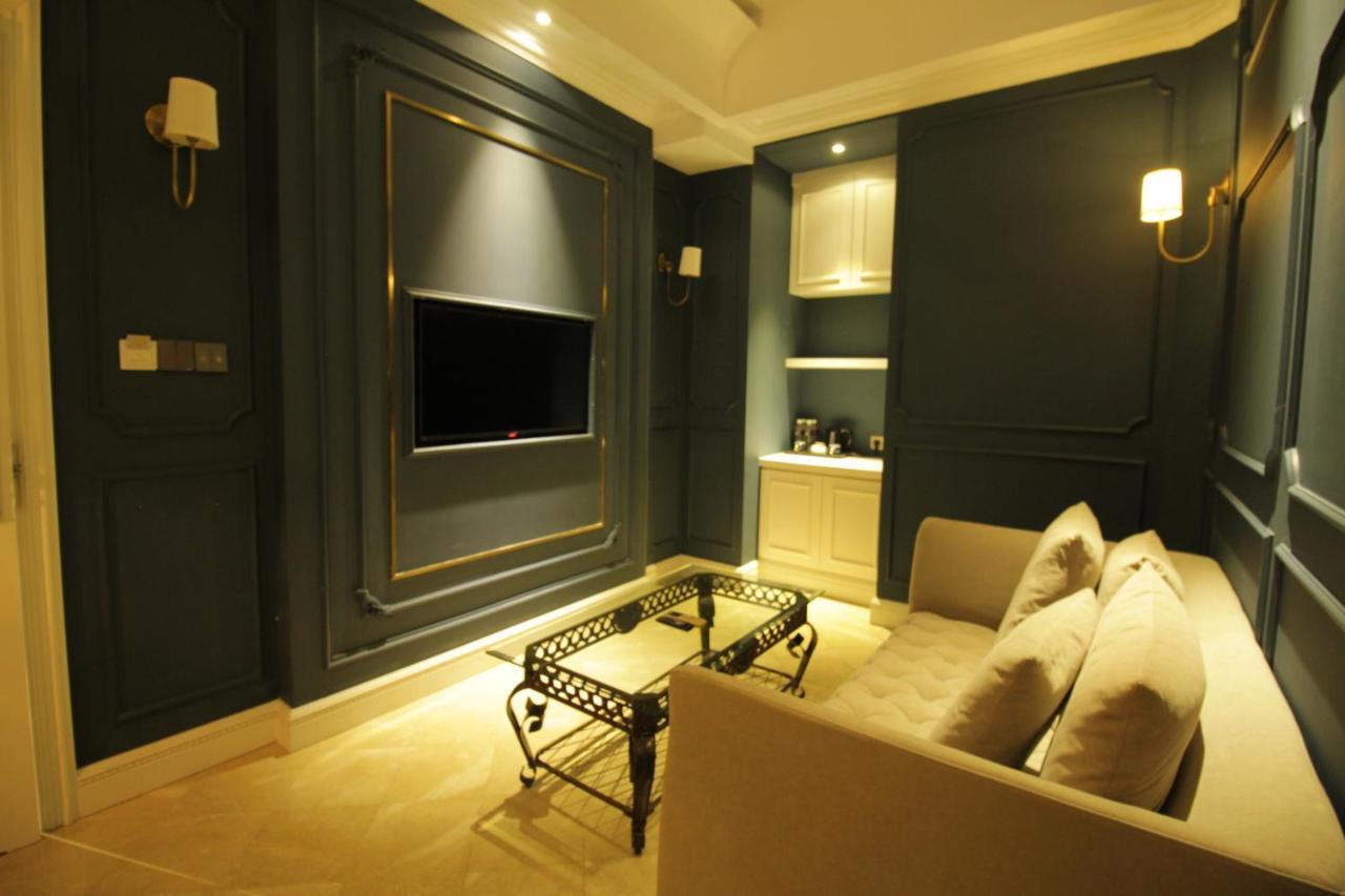 Grand Eska Hotel & Suites Batam 纳柯亚 外观 照片