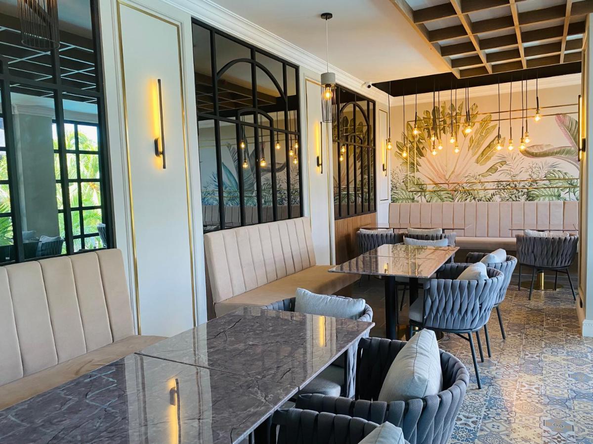 Grand Eska Hotel & Suites Batam 纳柯亚 外观 照片