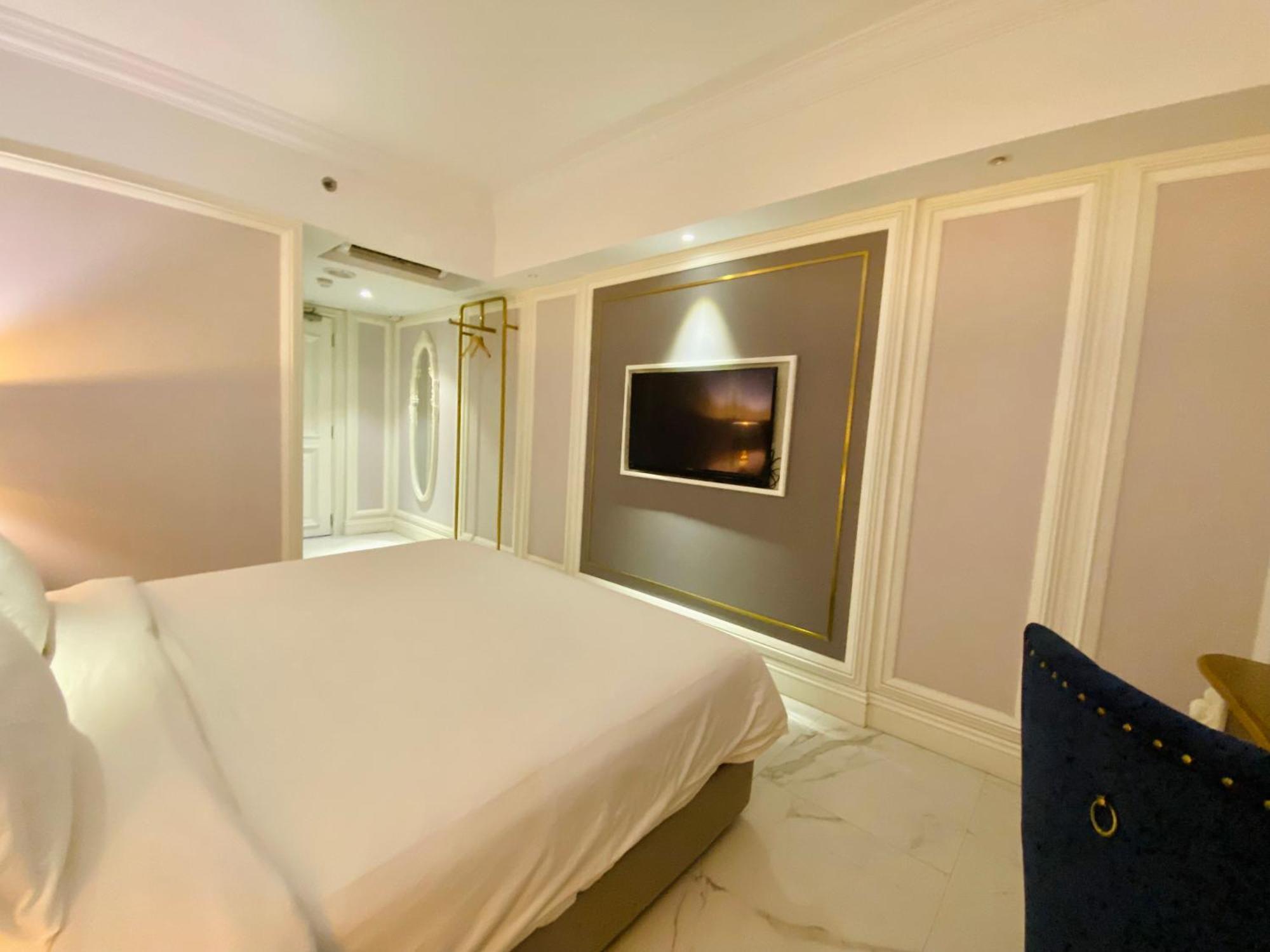 Grand Eska Hotel & Suites Batam 纳柯亚 外观 照片