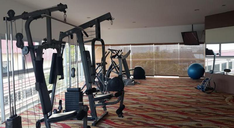 Grand Eska Hotel & Suites Batam 纳柯亚 外观 照片